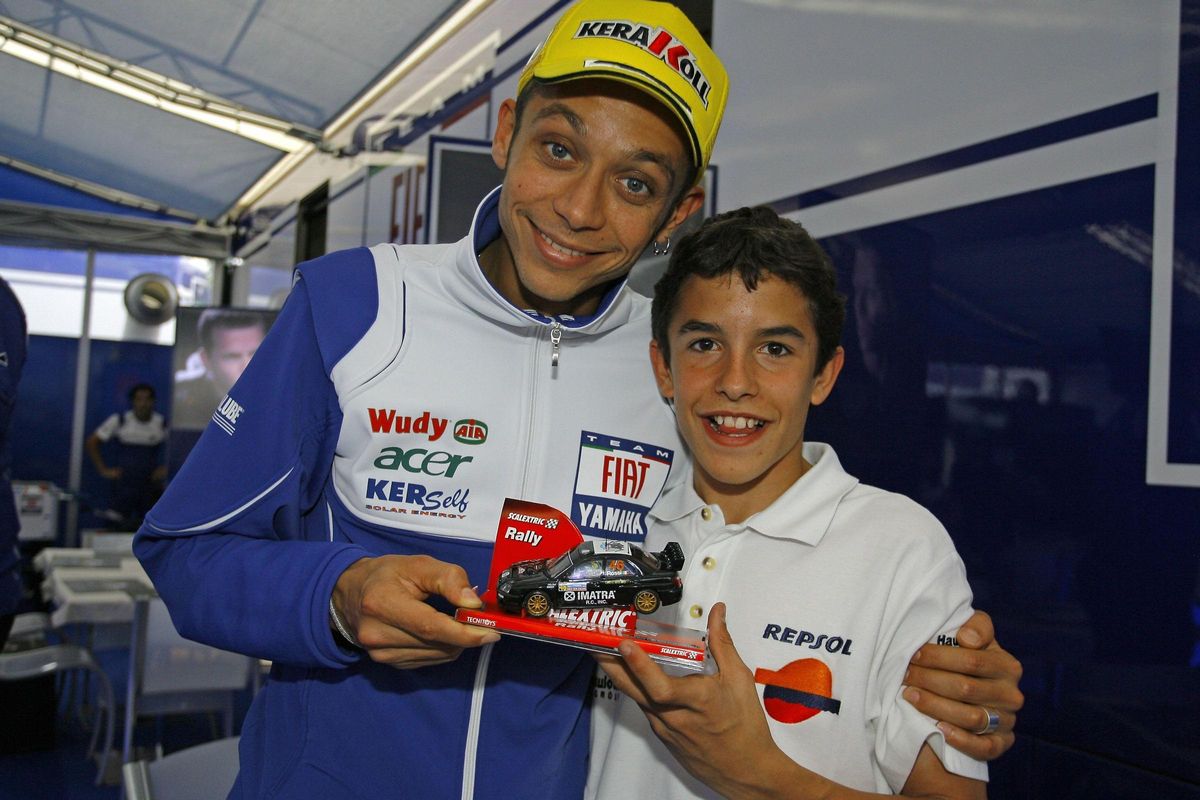 Le jour Marc Márquez, avec 15 ans, a remporté Valentino Rossi.