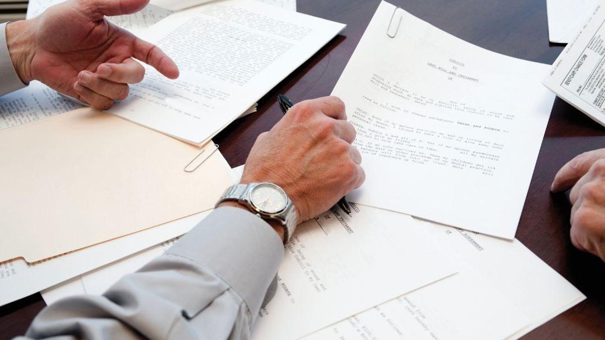 Impuesto de Sucesiones: la vía legal que permite usar el dinero del fallecido para pagarlo