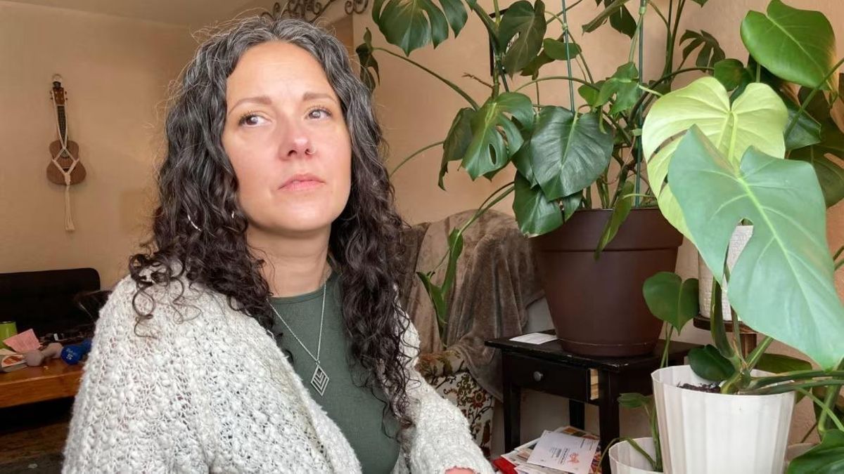 Enitza Templeton, 'tradwife' arrepentida.