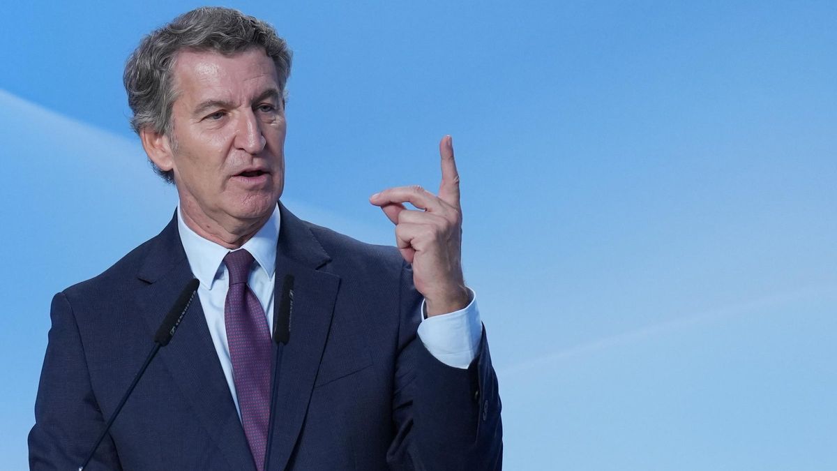 El presidente del Partido Popular, Alberto Núñez Feijóo, interviene durante una acto, en Palo Alto, a 14 de octubre de 2025, en Barcelona, Catalunya (España).