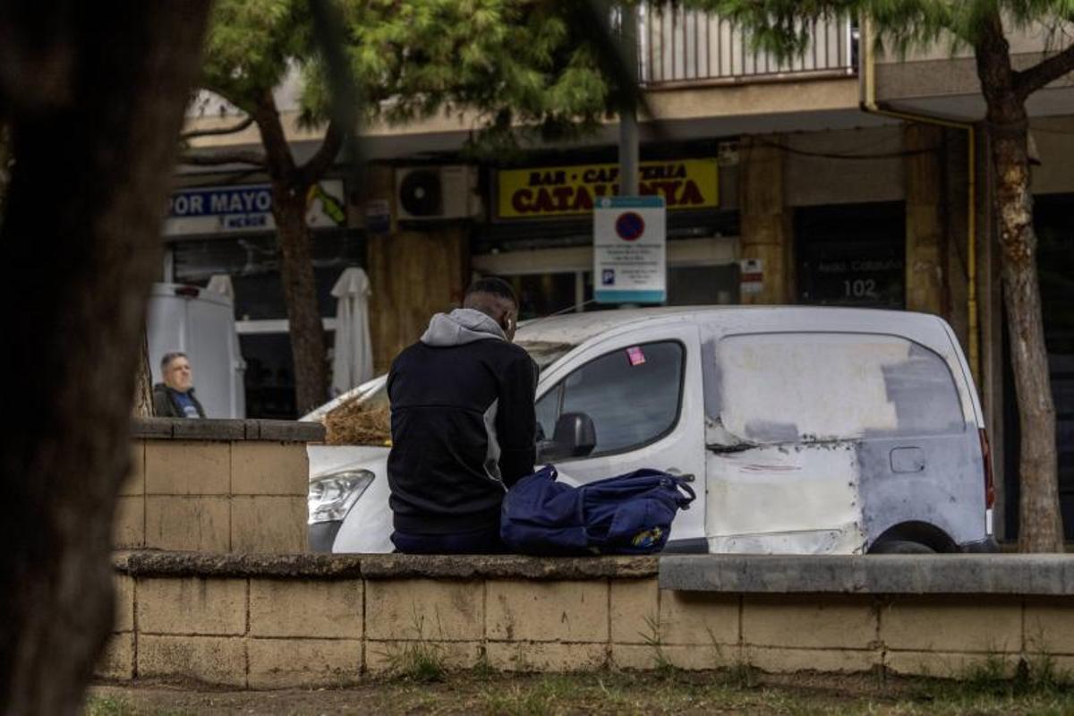Un jeune homme du quartier La Florida de L'Hospitalet.