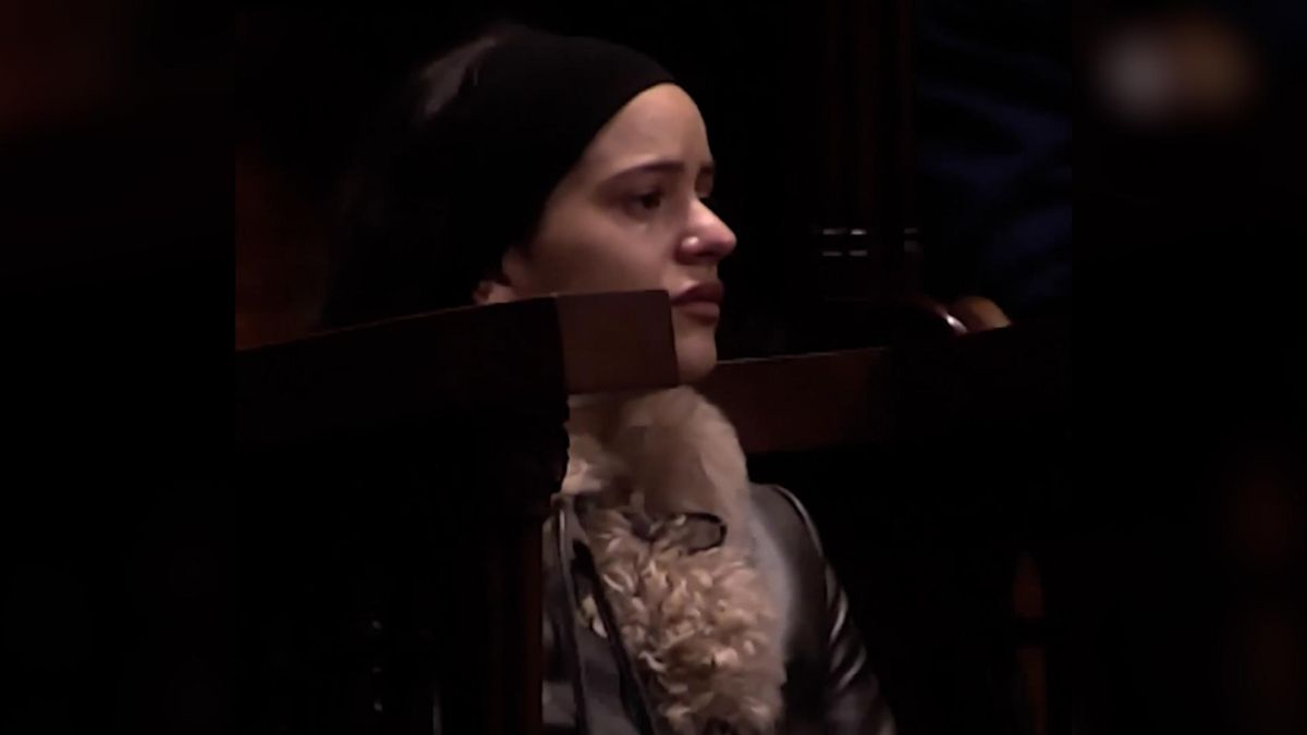 Rosalía se emociona escuchando el 'Virolai' interpretado por la Escolania de Montserrat