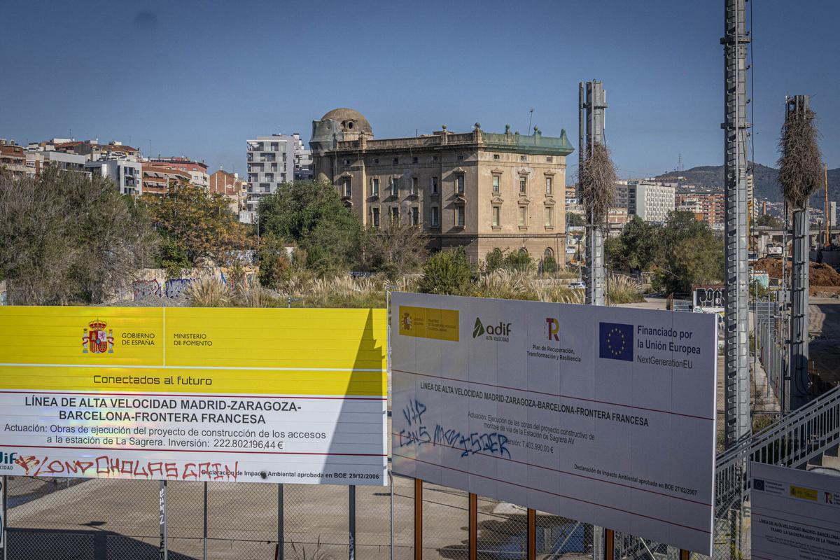 Barcelone, 28/10/2025 Barcelone. Photo du bâtiment de la gare Adif de La Sagrera, dont la démolition est prévue début 2026. AUTEUR : MANU MITRU