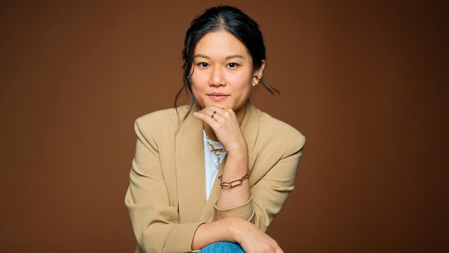 La ingeniera y periodista Karen Hao, autora del libro 'El imperio de la IA', que destapa la realidad sobre OpenAI.