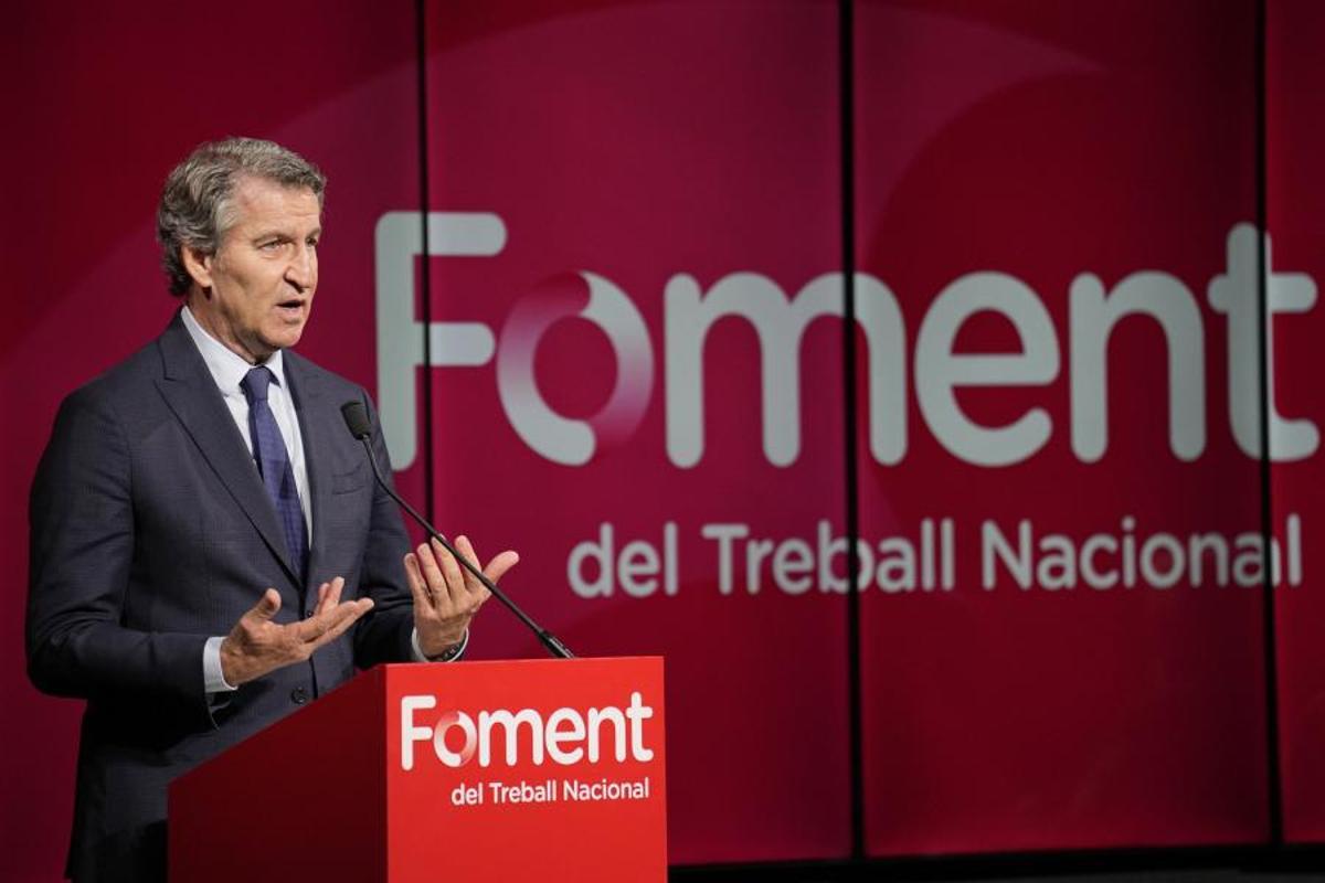 Le président du PP, Alberto Núñez Feijóo, lors d'un événement à Foment.