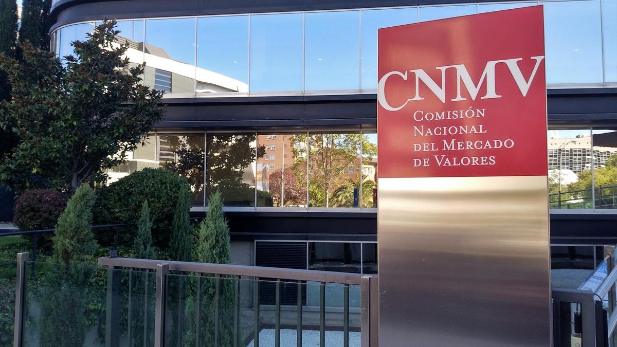 Archivo - Edificio sede de la Comisión Nacional del Mercado de Valores (CNMV) en Madrid.
