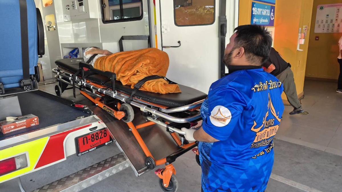 Una mujer de 65 años de edad, declarada muerta el sábado en Tailandia, empezó a moverse dentro del ataúd en el que era trasladada para su cremación.