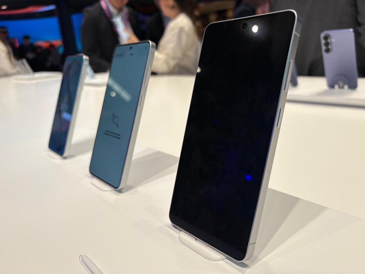 La fonction de confidentialité de l'écran du Samsung Galaxy S26 Ultra, au MWC 2026.