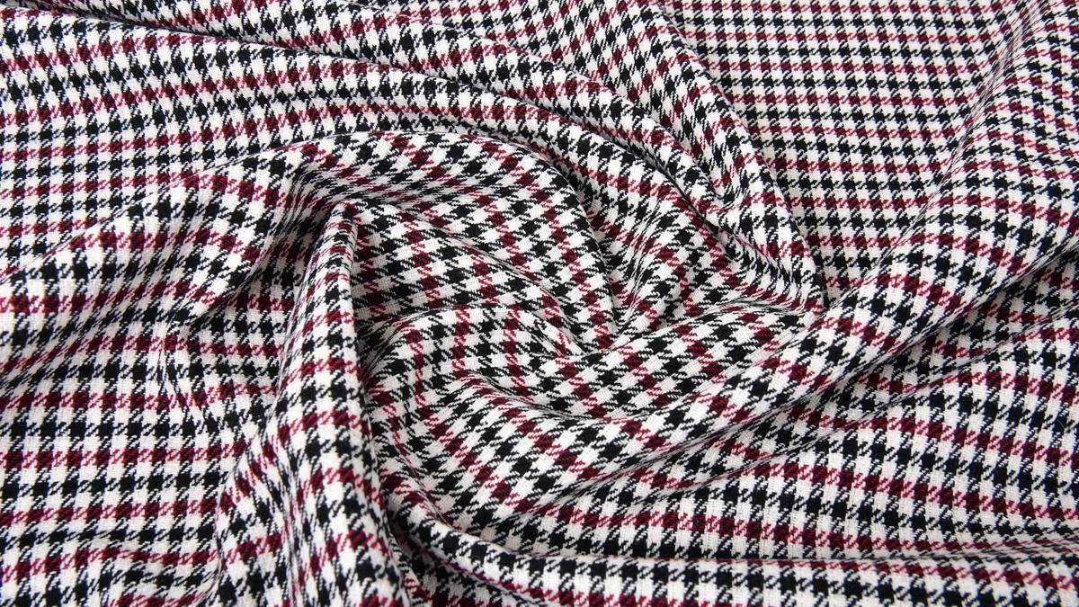 Porsche réédite ses tissus Pasha, tartan et Pepita