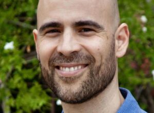 « Les parents disposant de plus de ressources s&rsquo;impliquent davantage dans ce que leurs enfants font avec les écrans »