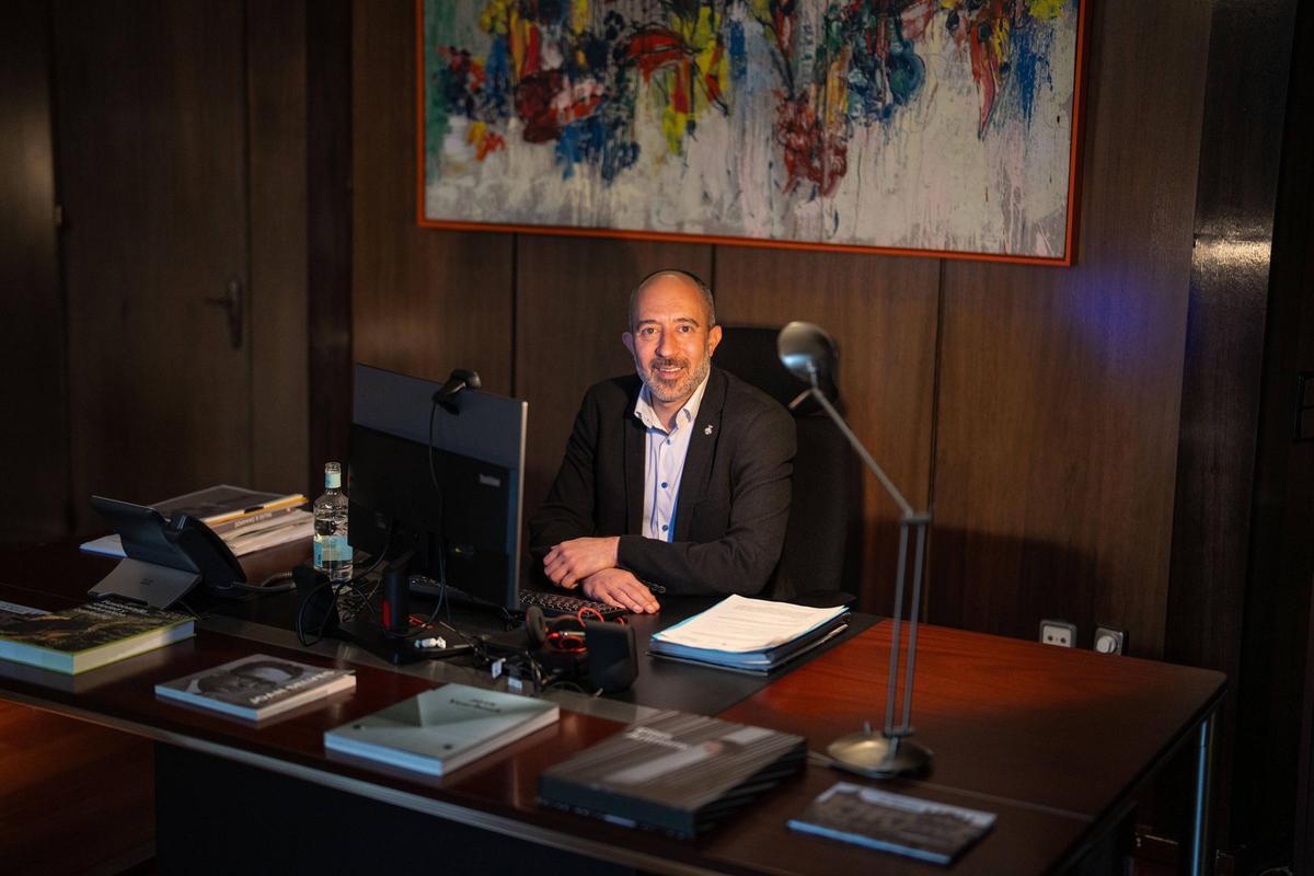 Le maire de Manresa, Marc Aloy, dans son bureau.