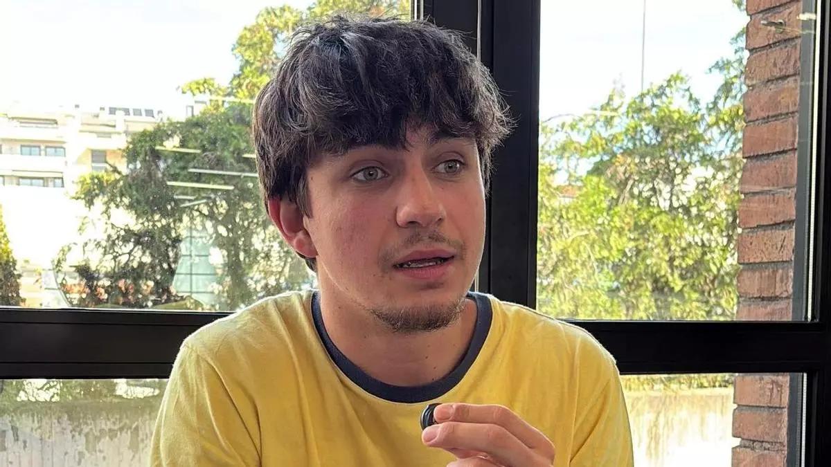 El influencer Àlex Tous en las instalaciones de Regió7