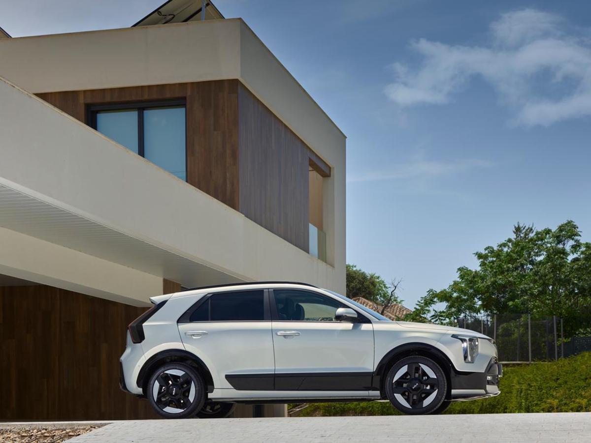 Le renouveau du Kia Niro commence de manière plus qu'évidente avec le changement d'esthétique