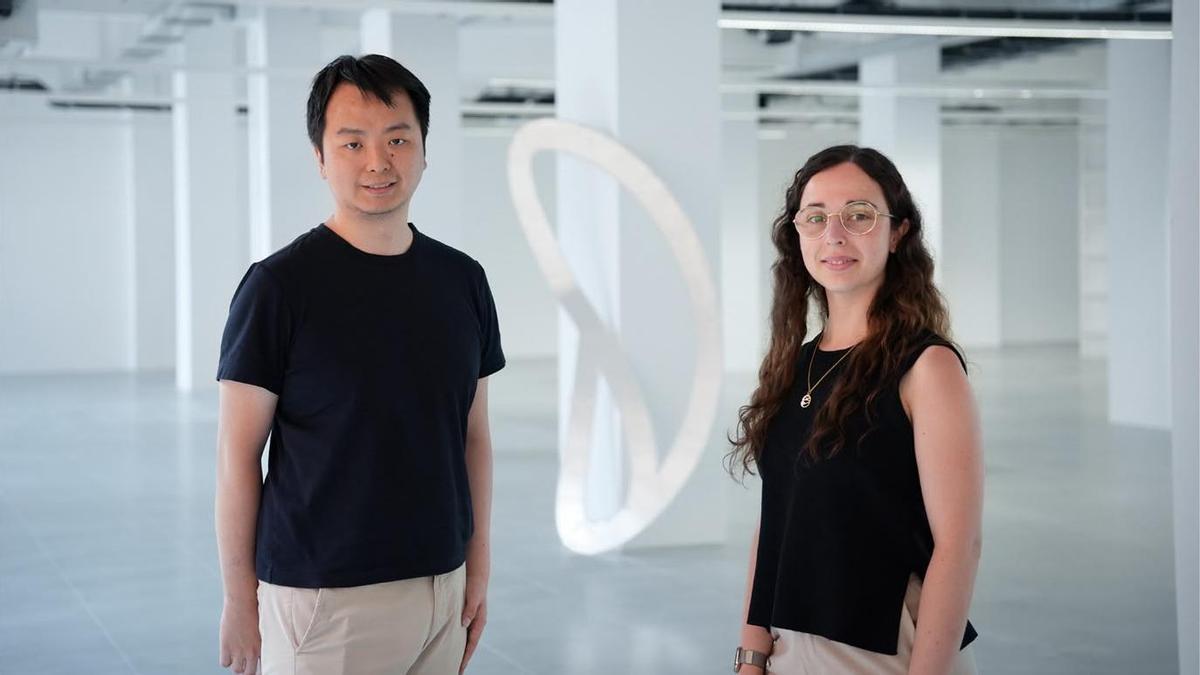 Gómez Cano y Jiaqiang Ye Zhu, cofundadores de Theker