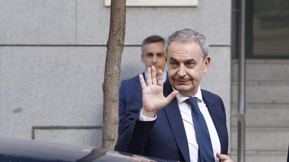 Zapatero ya declara ante el juez Calama