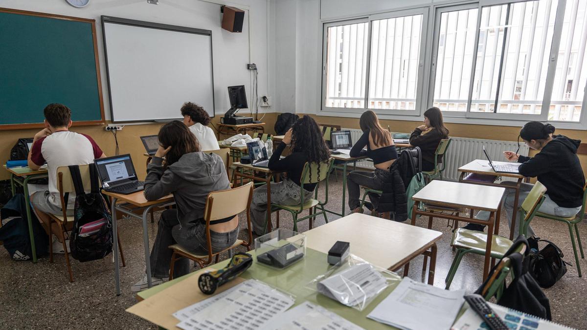 Alumnado en un instituto catalán.