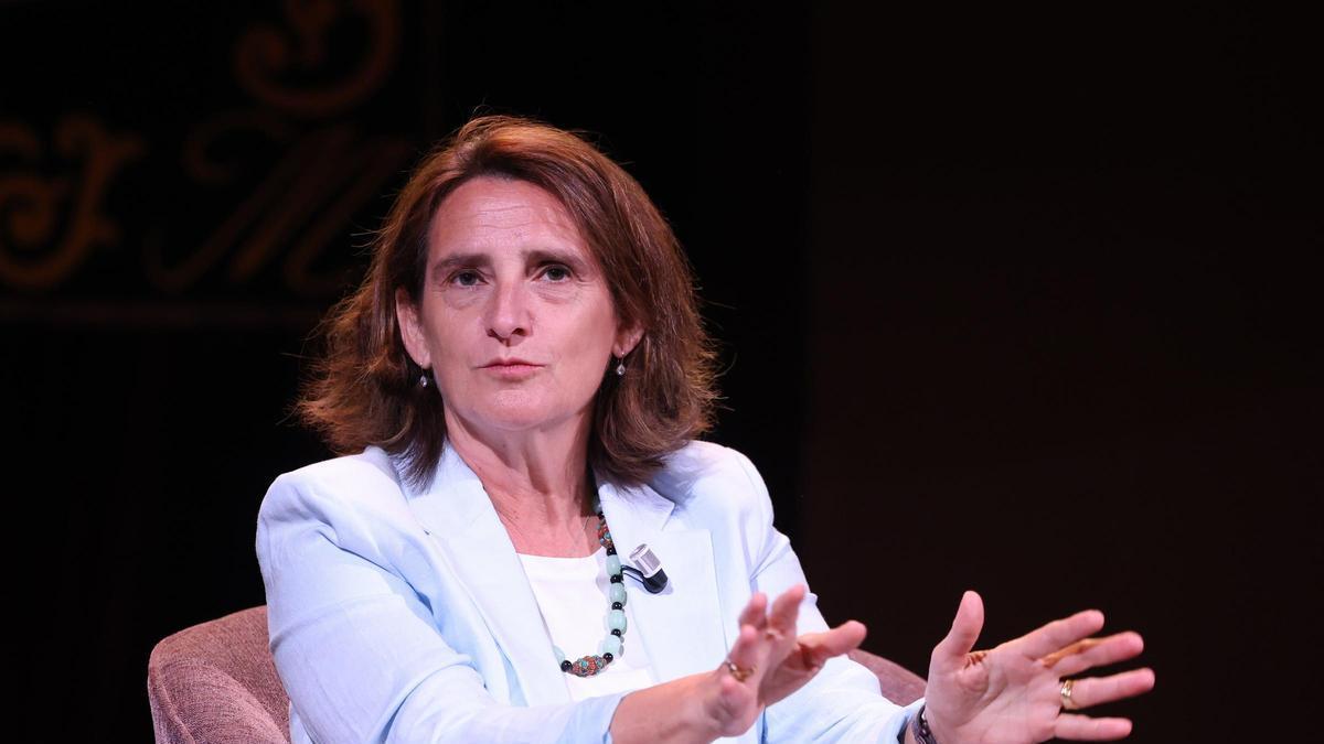 La vicepresidenta Ejecutiva de la Comisión Europea para una Transición Limpia, Justa y Competitiva, Teresa Ribera, participa en los Desayunos del Ateneo, a 29 de junio de 2026, en Madrid (España).