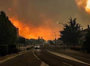 Les incendies de forêt en Catalogne et dans le reste de l&rsquo;Espagne sont en direct : les incendies de Madrid, Ávila et Tolède brûlent 77 000 hectares et un périmètre de 280 kilomètres