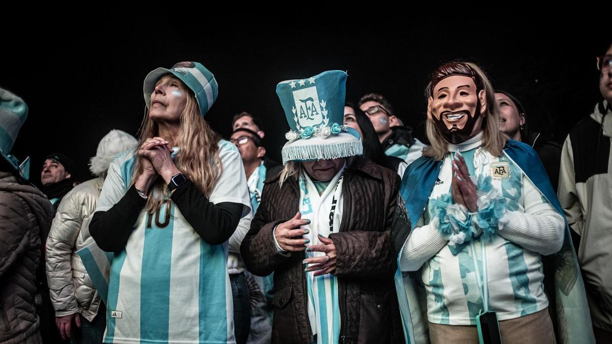 La principal diferencia entre españoles y argentinos radica en la intensidad emocional con la que se vive y se expresa la cotidianidad