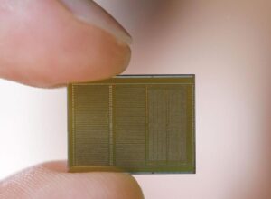 Samsung prévient que la pénurie de puces qui rend les téléphones portables et les ordinateurs plus chers va s&rsquo;aggraver et durer jusqu&rsquo;en 2028