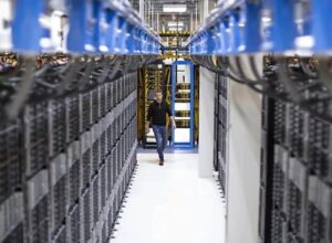 Amazon, Google, Meta et Microsoft investiront 725 millions dans l&rsquo;IA cette année (et cela inquiète les investisseurs)