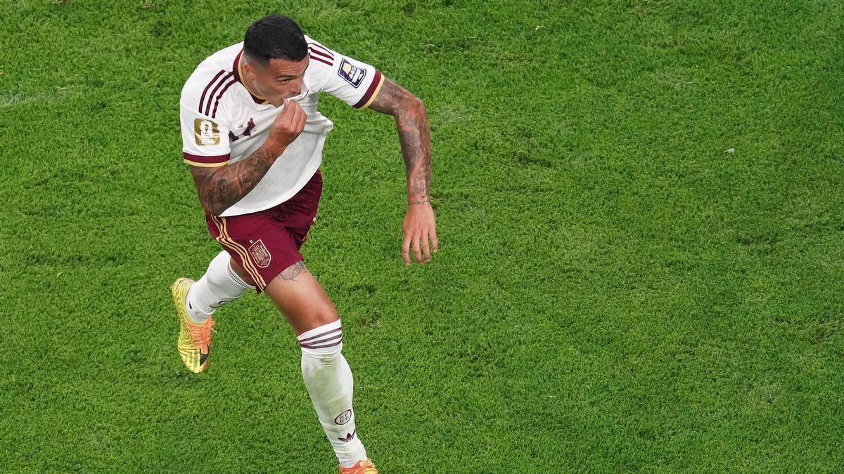 Pedro Porro festeja su gol.