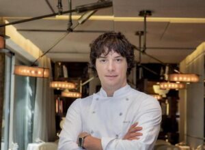 Jordi Cruz, chef, sur la paternité : « Il faut avoir des enfants, même si ça ne vous plaît pas. Ma femme m&rsquo;a forcé à avoir des enfants »
