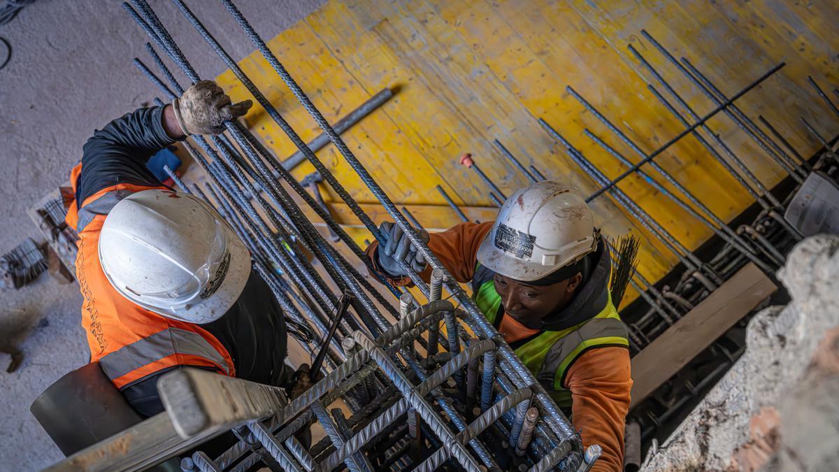 La regularización de migrantes impulsa el empleo y España vive su mejor junio desde 2021