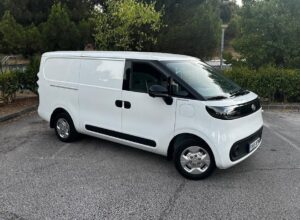 Maxus eDeliver 5 : un fourgon électrique qui repousse les limites du transport commercial
