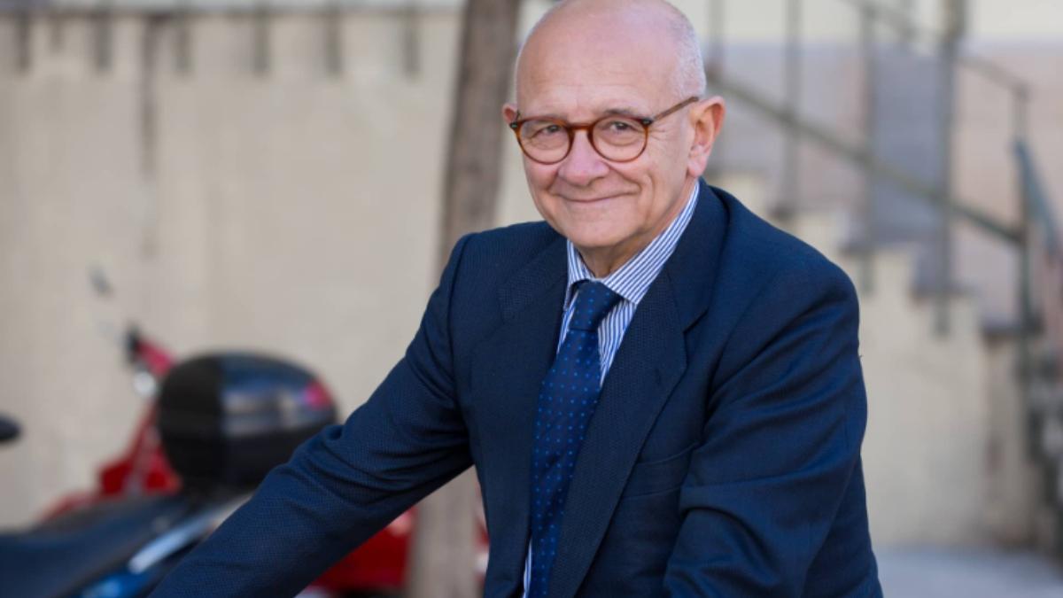 El Dr. José Viñas es experto en longevidad.