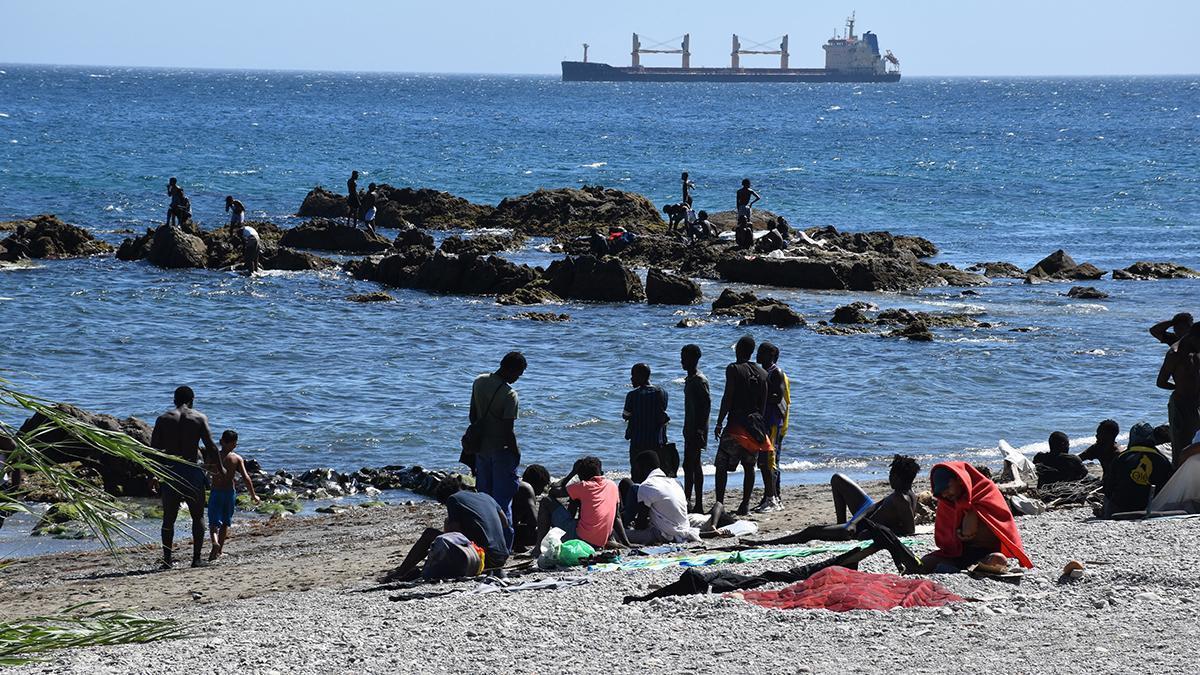 Interior cifra en 2.168 el número de menores identificados en Ceuta desde el 30 de julio