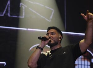 Omar Montes inquiète ses fans avec sa dernière publication : « Je suis mort vivant »