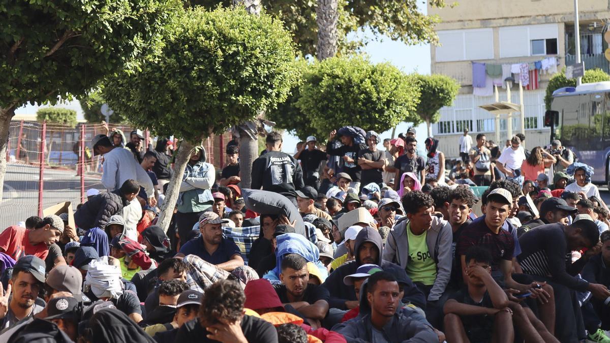 Sanidad amplía a tres meses el refuerzo sanitario en Ceuta ante la presión migratoria