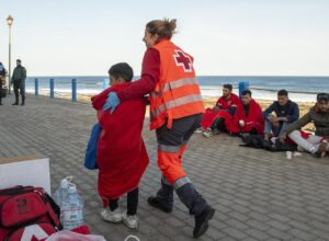 Comment s’effectue la répartition des mineurs étrangers ? Les clés du droit face à la crise migratoire à Ceuta