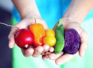 Est-ce qu&rsquo;on mange à vue ? Comment la couleur des aliments nous affecte