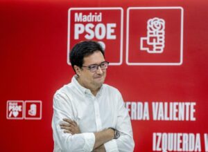 Le PSOE dépose une plainte auprès du parquet pour l&rsquo;achat du penthouse du gouvernement Ayuso