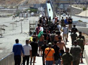 Ni attentats mortels, ni transfert de Ceuta au Maroc, ni vols directs vers l&rsquo;Italie : les canulars de la crise migratoire