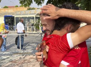 « S&rsquo;il vous plaît, aidez-moi, je cherche mon frère de 13 ans »: la lutte désespérée des familles pour retrouver les disparus à Ceuta