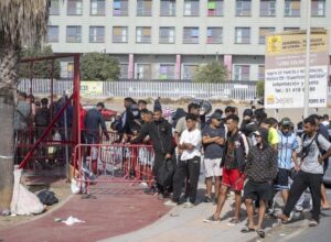 La Police souligne les encouragements sur les réseaux sociaux pour encourager l&rsquo;entrée à Ceuta : « Tout le monde descend à Castillejos, nous sommes mille et nous entrons, je vais vous montrer le chemin »