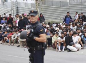 Les forces de sécurité exigent que le Maroc identifie 21 meneurs de l&rsquo;assaut de Ceuta