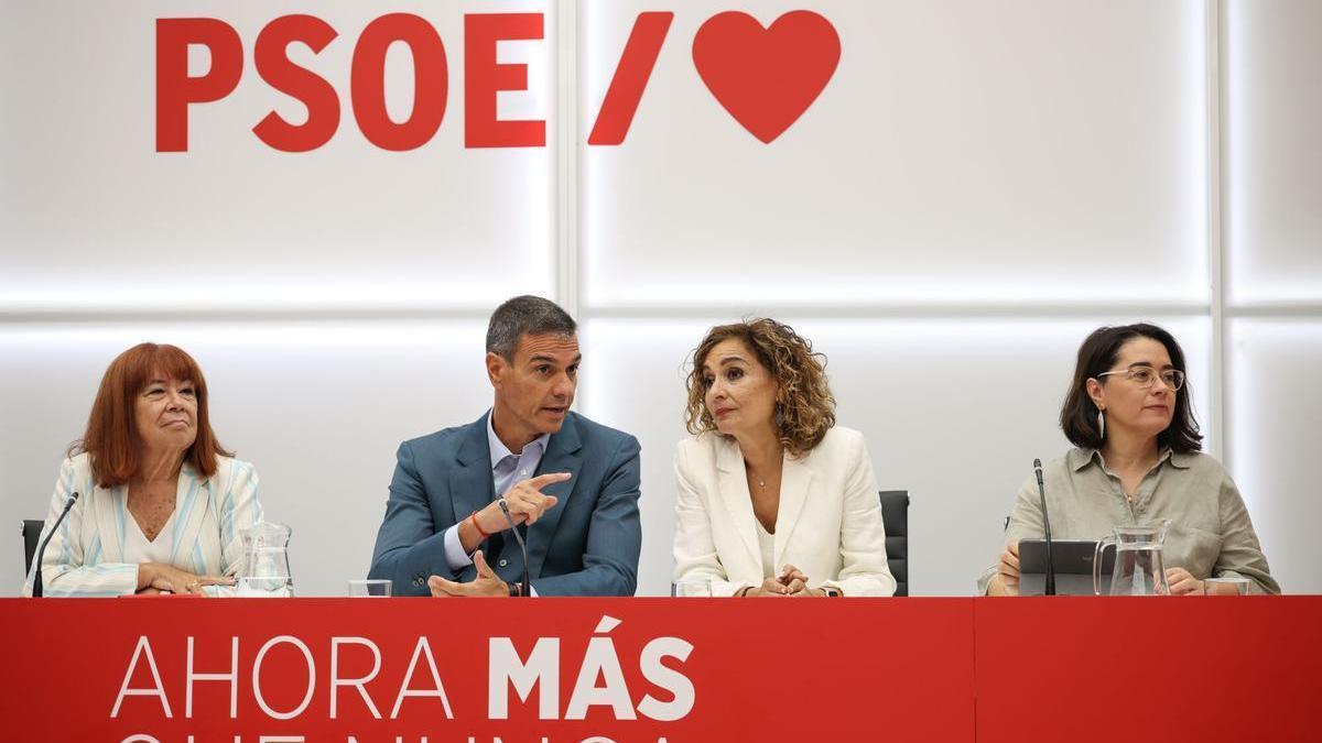 El presidente del Gobierno, Pedro Sánchez, durante la reunión de la ejecutiva del PSOE celebrada este lunes.
