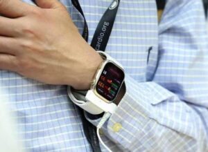 Huawei présente la montre Watch D3 et une plateforme européenne pour la recherche en santé