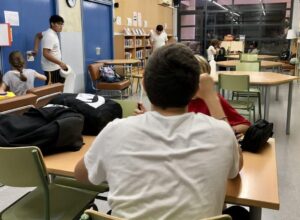 L&rsquo;Espagne sombre dans le rapport PISA : les élèves perdent une année scolaire en lecture et presque une autre en mathématiques
