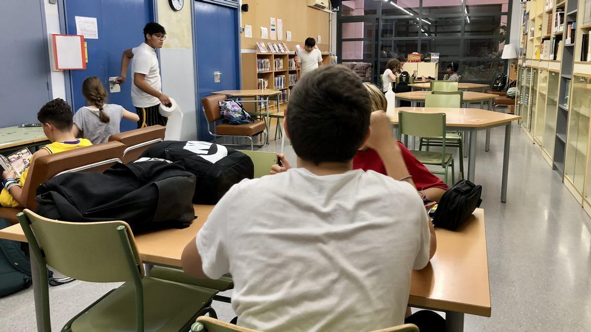 Biblioteca de un instituto de Barcelona, el curso pasado.