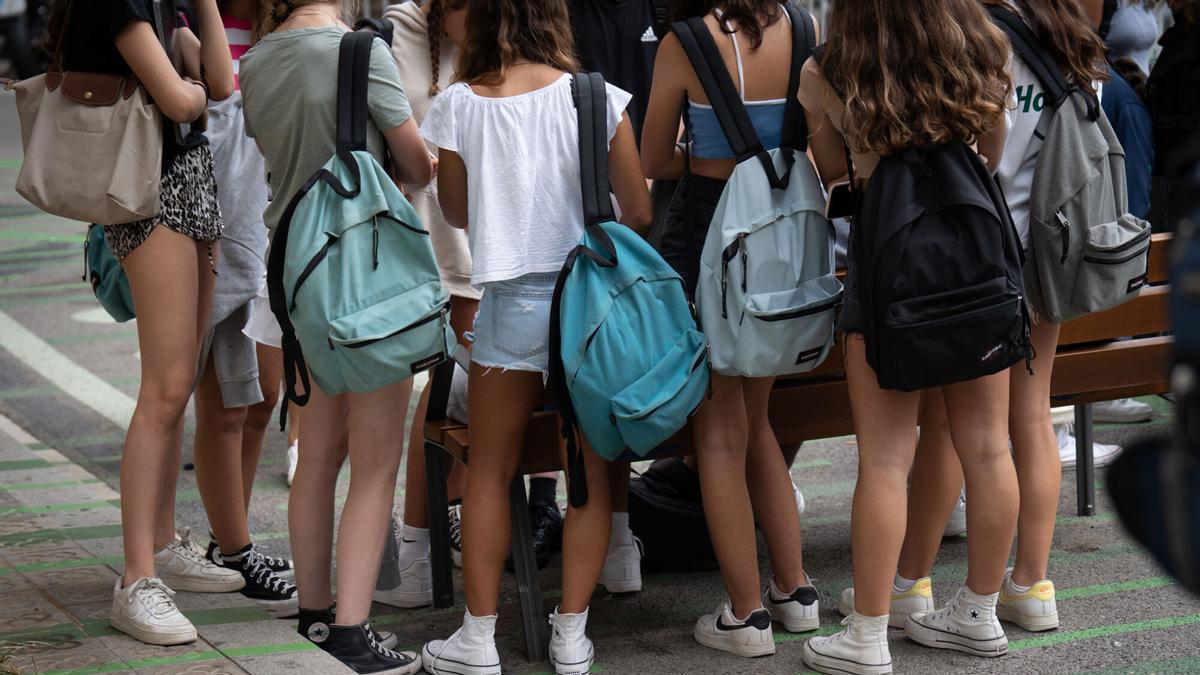 Imagen de archivo de niños en la vuelta al cole.