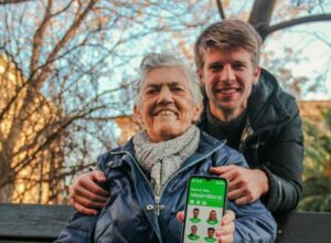 Une startup espagnole commercialise plus de 5 000 téléphones mobiles adaptés aux personnes âgées, avec une moyenne d&rsquo;âge de 82 ans