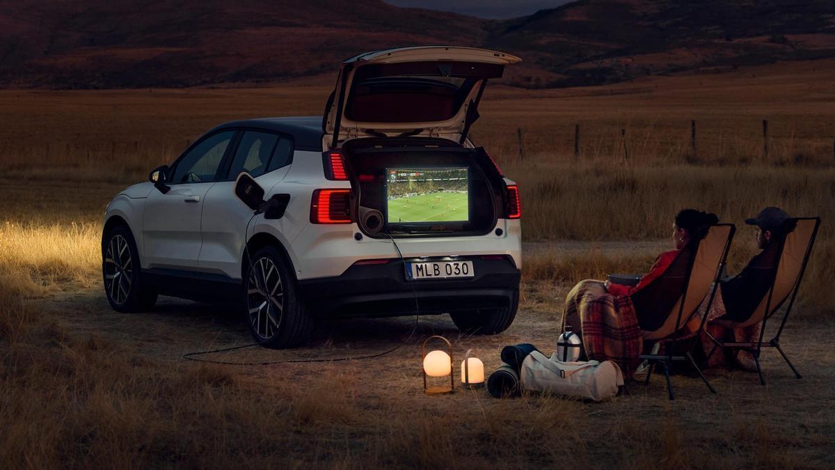 Volvo convierte el EX30 en un banco de energía móvil gracias a su última actualización