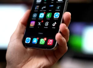 Así funciona el nuevo WhatsApp: Mensajes programados y stickers con sonido