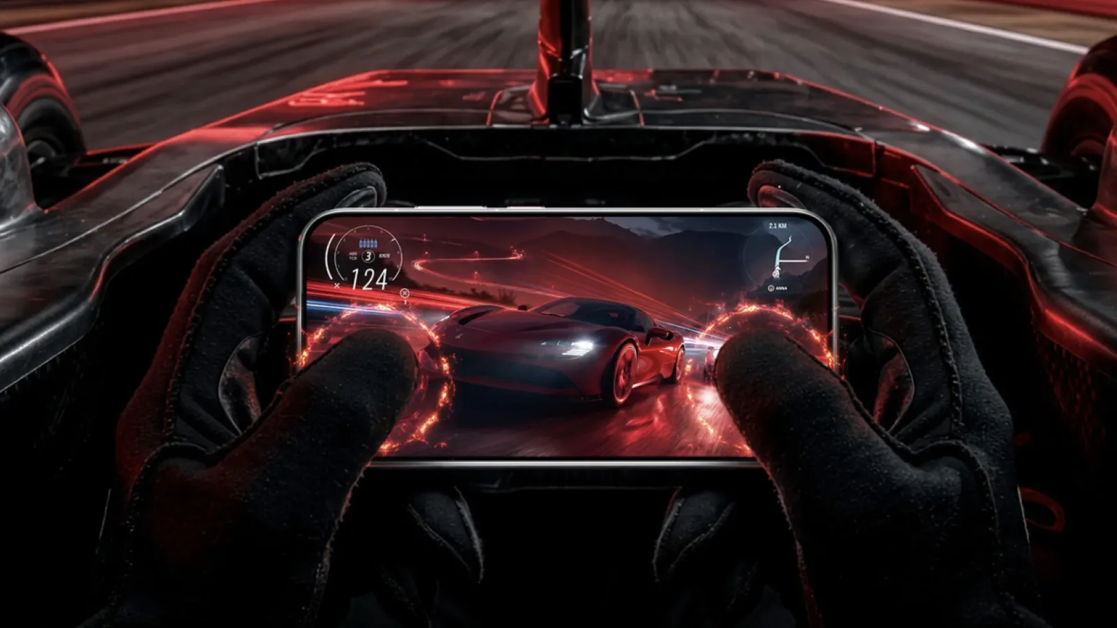 Mains gantées tenant horizontalement le smartphone Redmi Turbo 5 tout en jouant à un jeu vidéo de course nocturne.